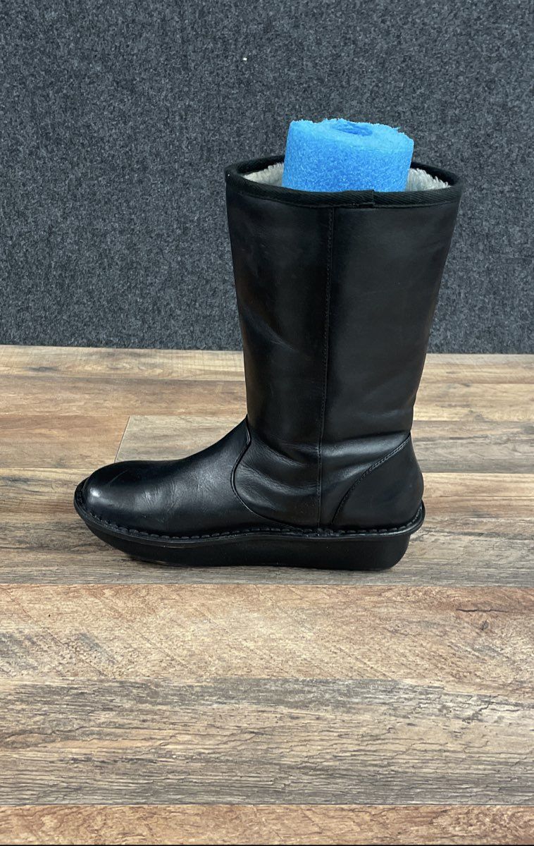 Alegria by PG Lite Sedona Black Leather Shearling Lined Boots Size 39