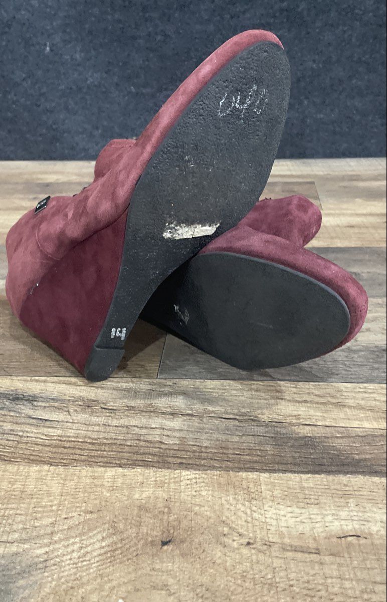 Anne Klein Aktrumble Burgundy Suede Wedge Ankle Boots Booties Women's Size 9M