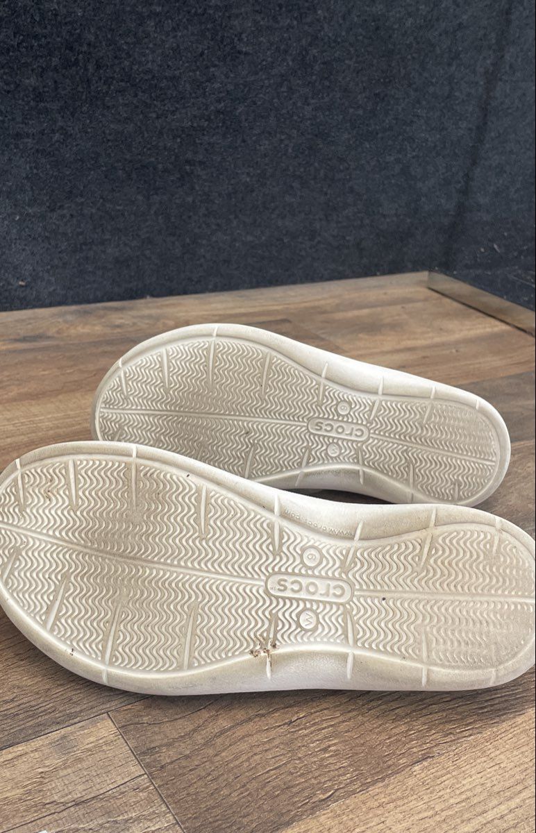 Crocs Swiftwater Sandal Mint White Flat Strappy Sandals Women's Size 9