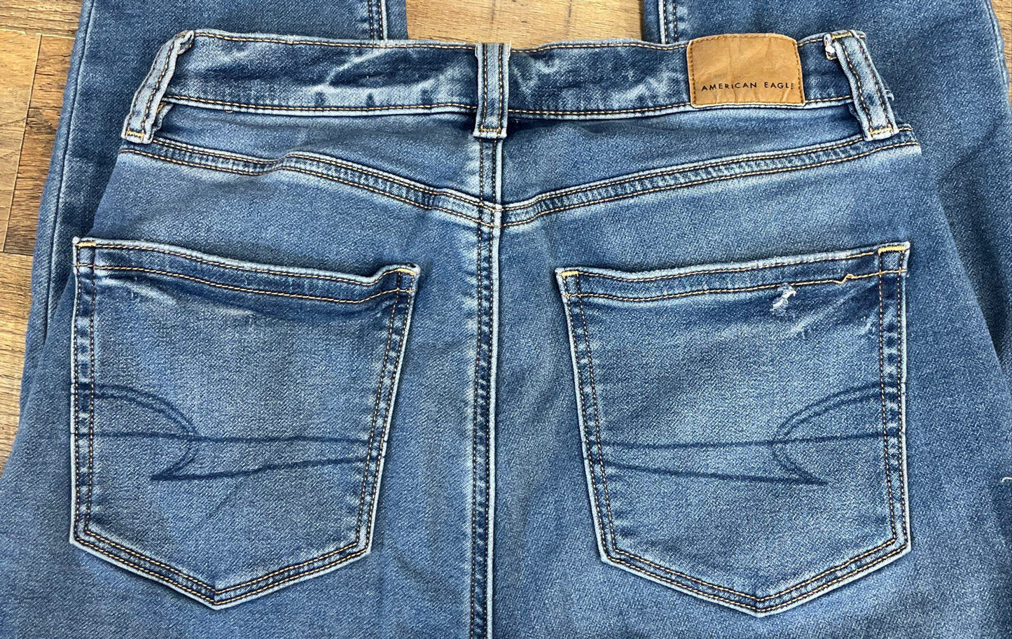 American Eagle Women's Distressed Jeans Lot of 3 Black Blue Ripped Skinny Sz 2