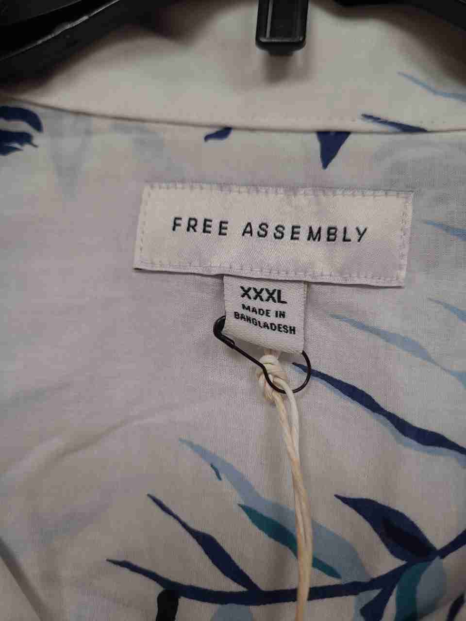 Free Assembly Men's Floral Camp Shirt Short Sleeve Blue White Sz XXXL NWT