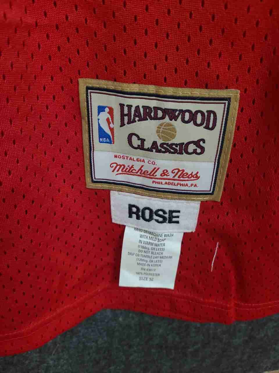 Mitchell & Ness Derrick Rose Chicago Bulls Jersey Red Hardwood Classics Sz 52