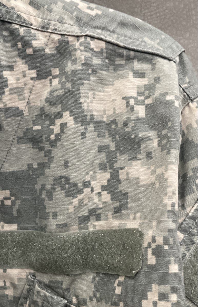 Vintage Y2K Bethel Industries ACU Army Combat Uniform Coat UCP Camo Med Short