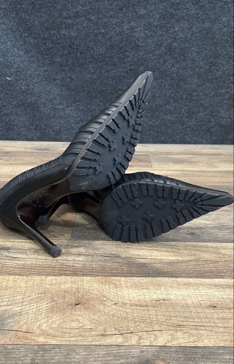 Vicini Black Leather Pointed Toe Stiletto Pumps Heels Italy Size 38.5 US 8.5
