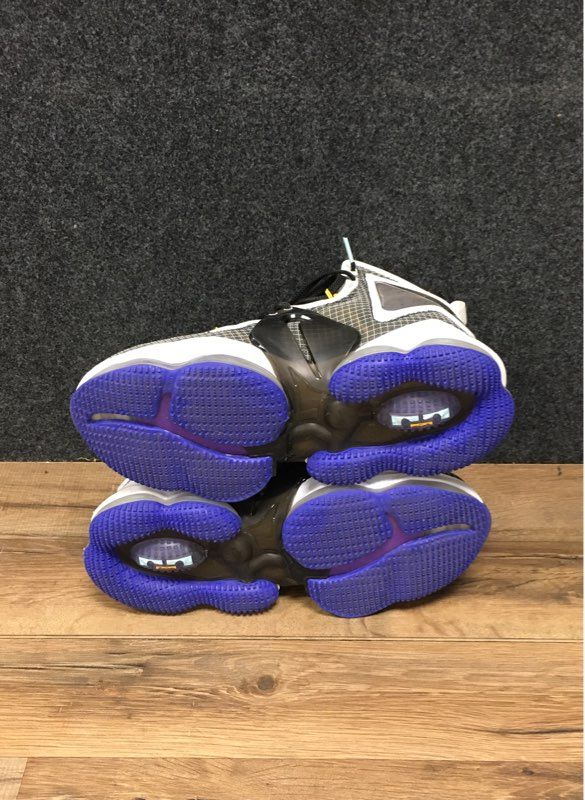 Nike LeBron 19 Hardwood Classics Basketball Shoes Black Yellow Purple Size 7.5
