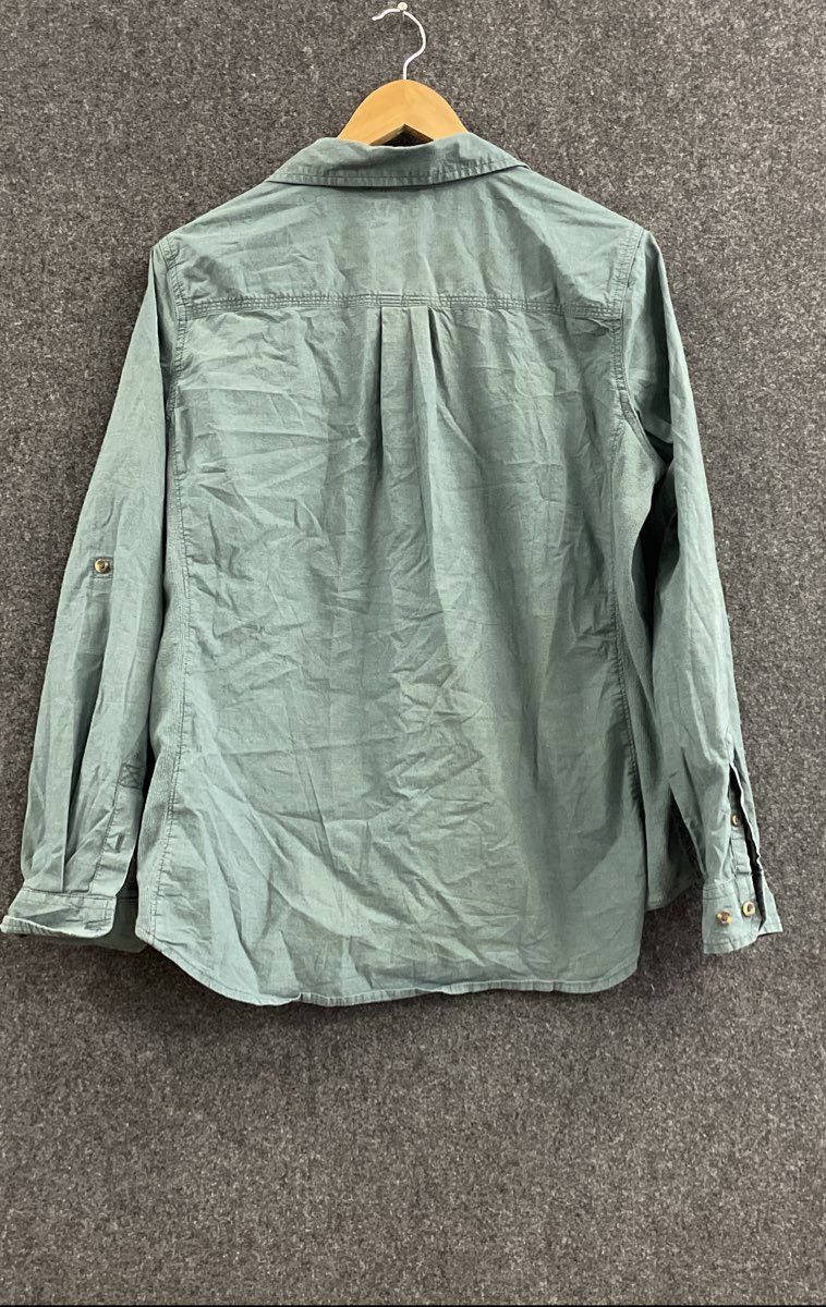 Carhartt Women's Sage Green Long Sleeve Roll Tab Button Down Shirt Size L 12/14