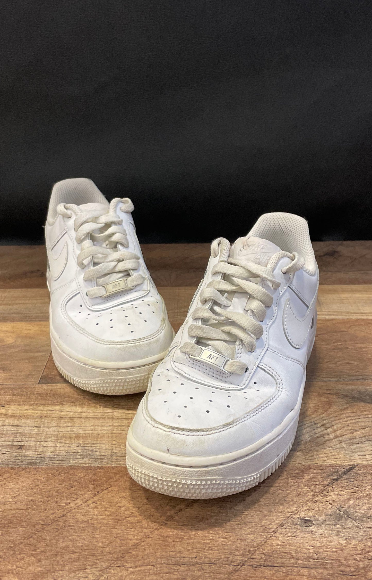 Nike Air Force 1 '07 Triple White Women's Sneakers Size 7.5