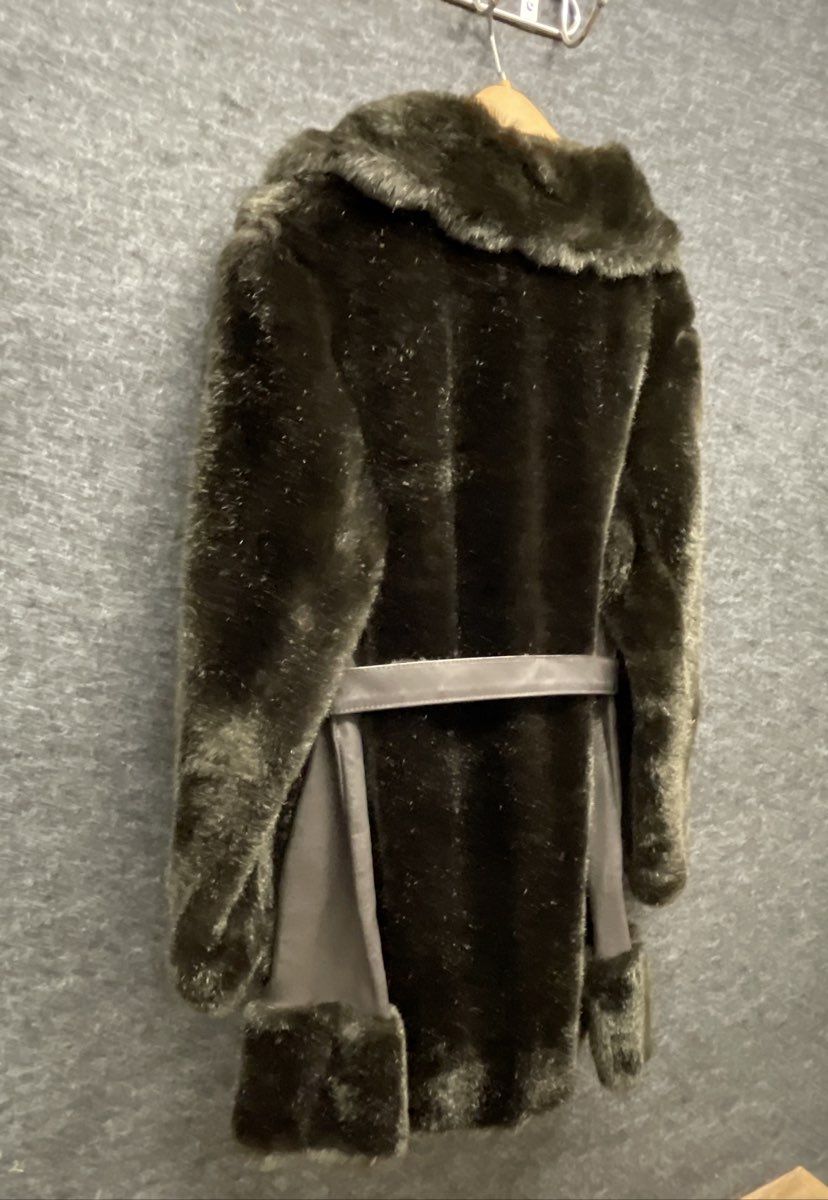 Vintage 80s Women's Dark Brown Faux Fur Belted Button Front Plush Coat Sz 16