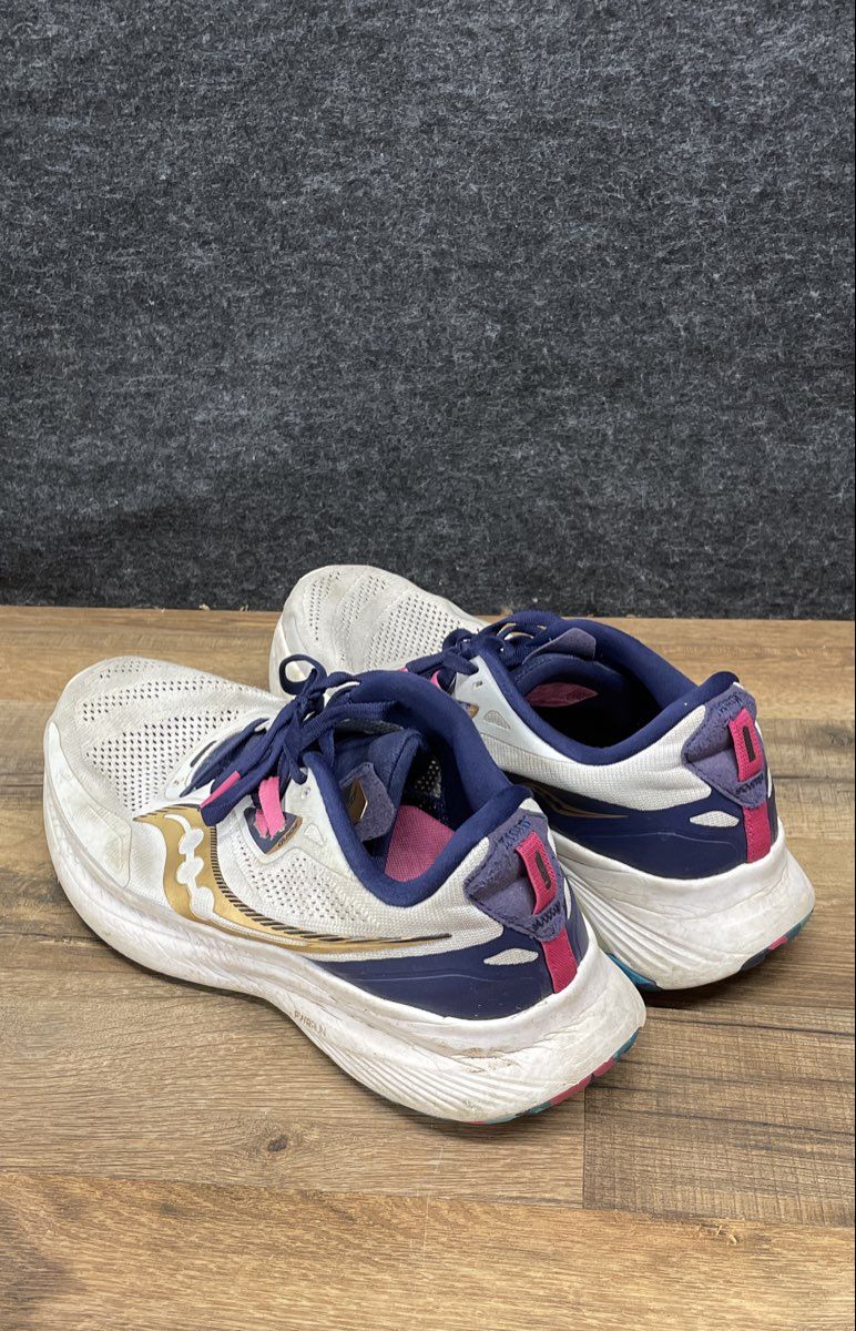 Saucony Guide 15 Grey White Gold Women's Running Shoes Size 10.5
