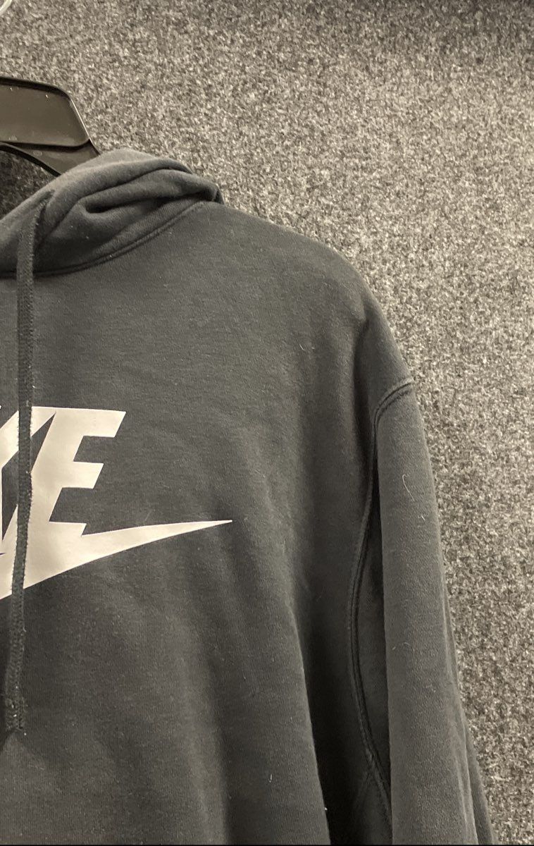 Nike Men's Black Pullover Hoodie Sportswear Swoosh Graphic Logo Fleece Sz M