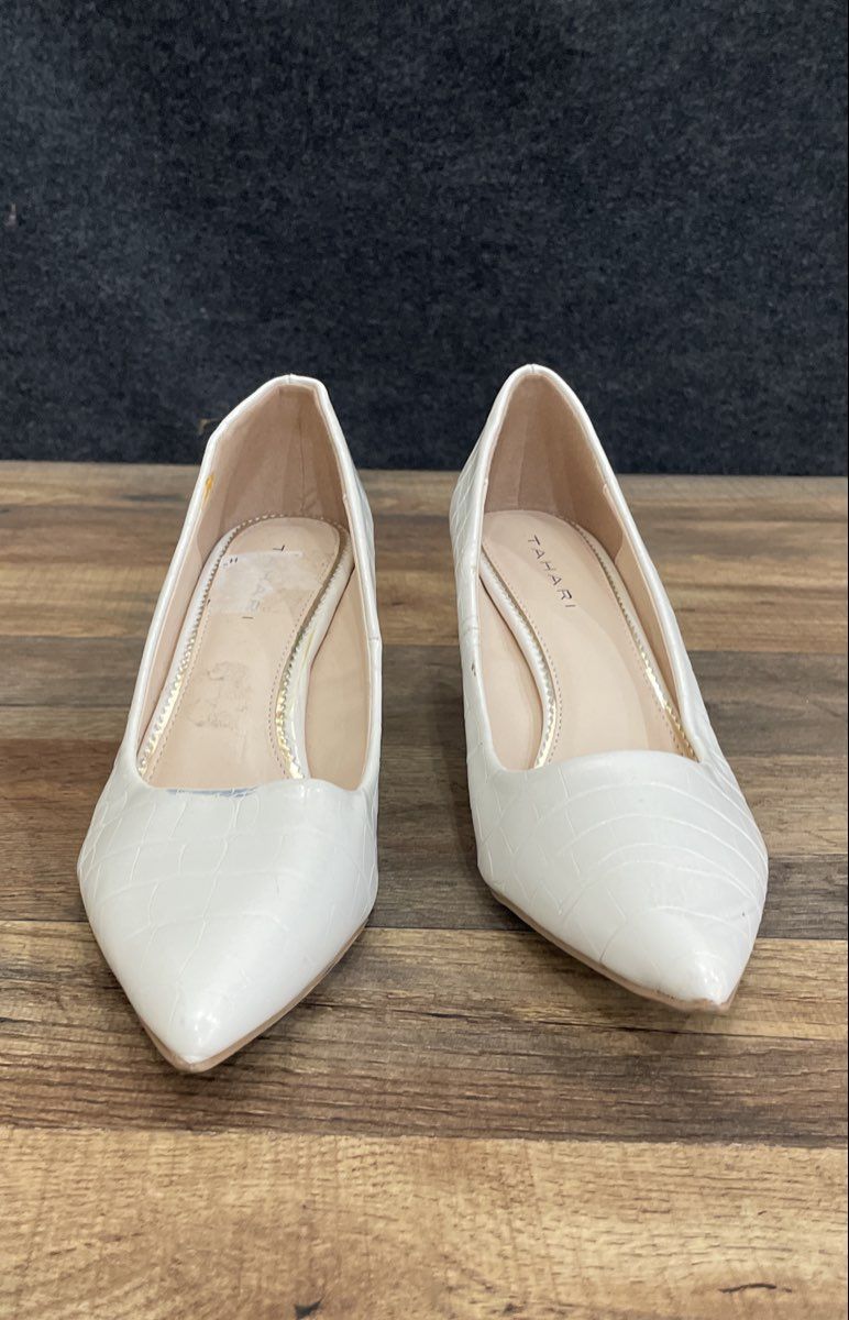 Tahari Sofiya White Croc Embossed Pointed Toe Kitten Heel Pumps Women's Size 7