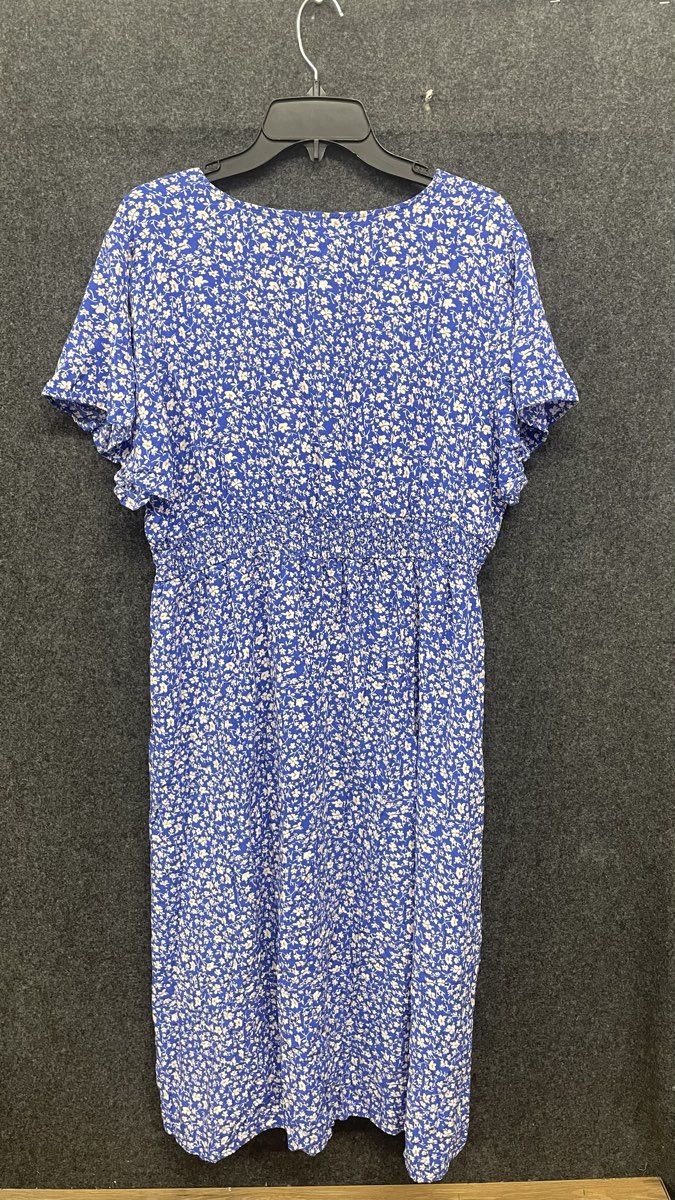 Shein Curve Women's Blue Floral Viscose Smocked Waist V-Neck Dress Sz 2XL