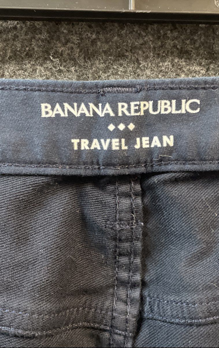Banana Republic Men's Navy Blue Athletic Fit Travel Jean Pants Sz 34x32