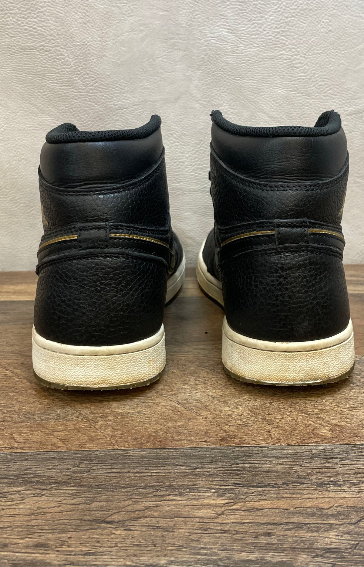 Nike Air Jordan 1 Retro High OG City of Flight Black Gold Size 9.5