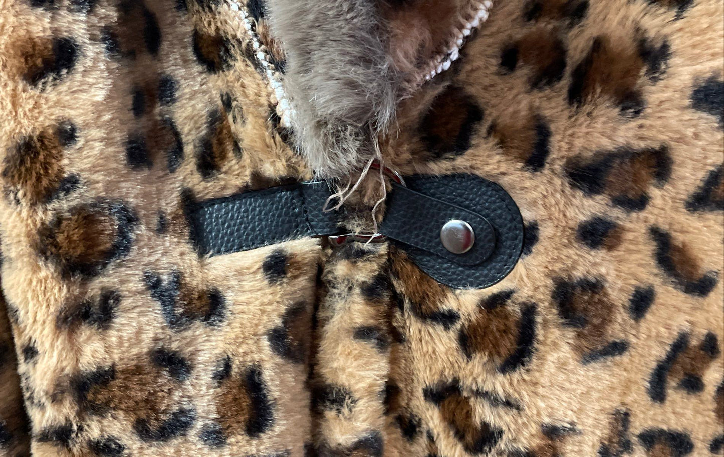 Women's Leopard Print Faux Fur Trim Cape Coat Oversized Poncho One Size NWOT