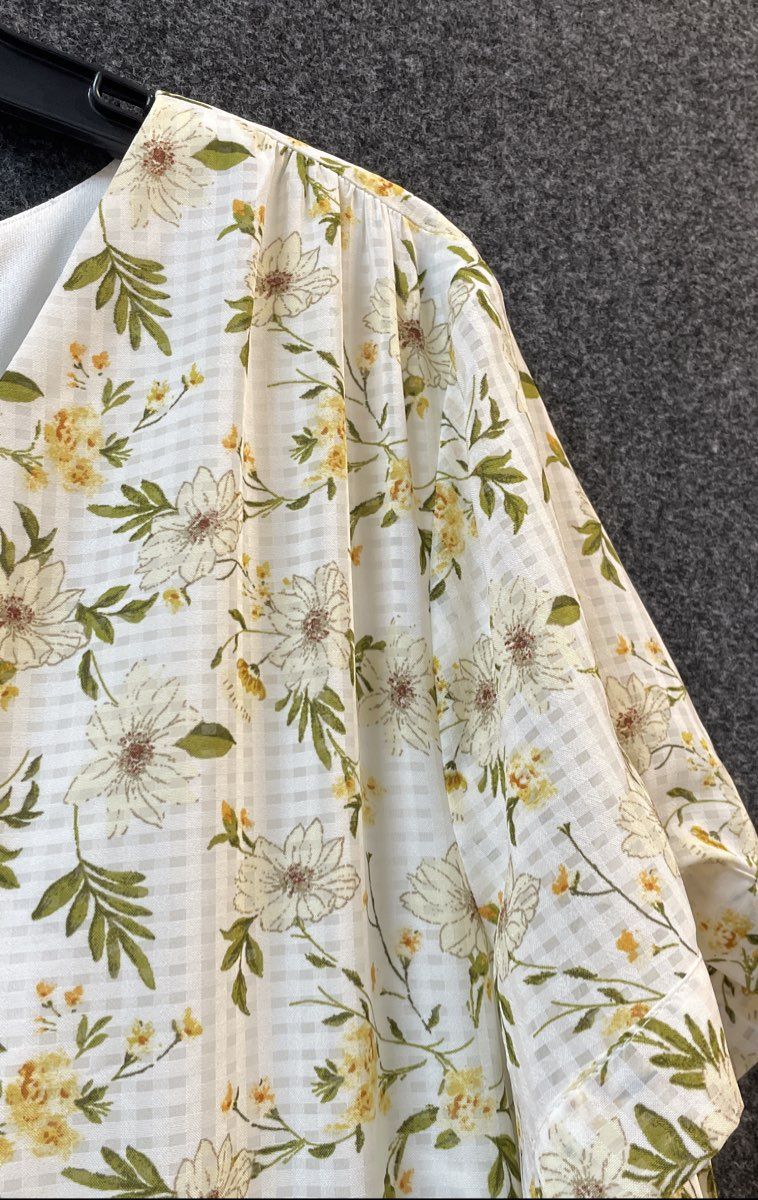 R&K Women's Ivory Yellow Floral V-Neck Short Sleeve A-Line Dress Sz 18 NWT