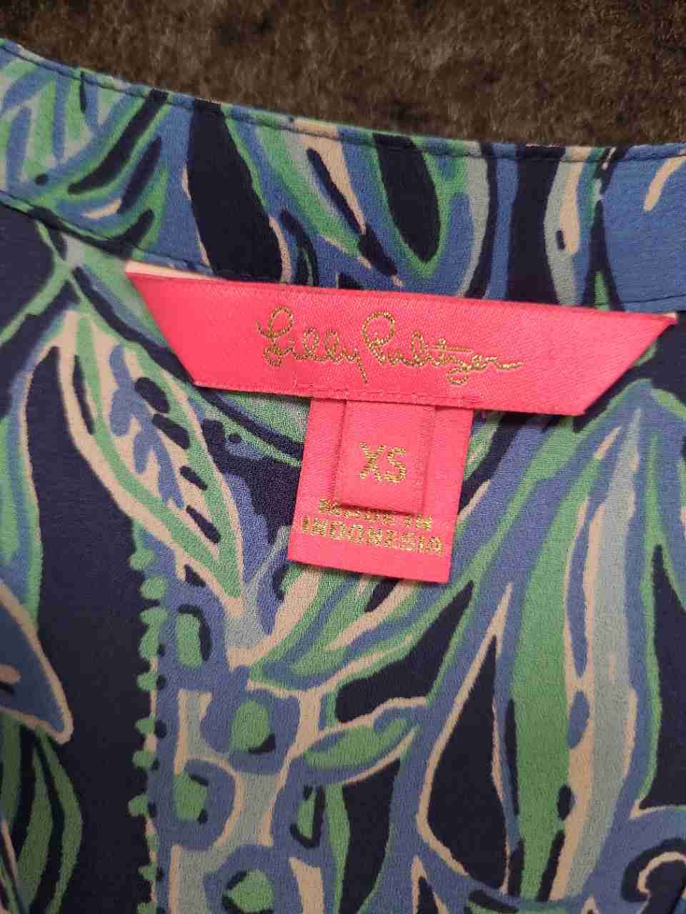 Lilly Pulitzer Women's Lot of 2 Floral Tropical Button Down Blouse Tops Size XS