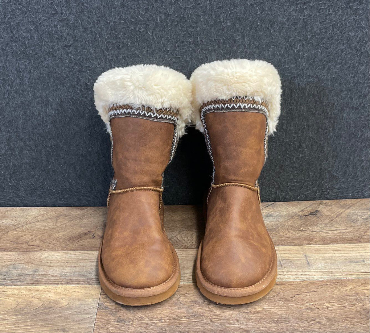 LaMO Alma Chestnut Brown Faux Fur Lined Winter Boots Women's Size 6