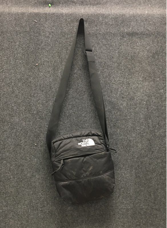 The North Face Black Padded Utility Crossbody Bag Small Shoulder Pouch