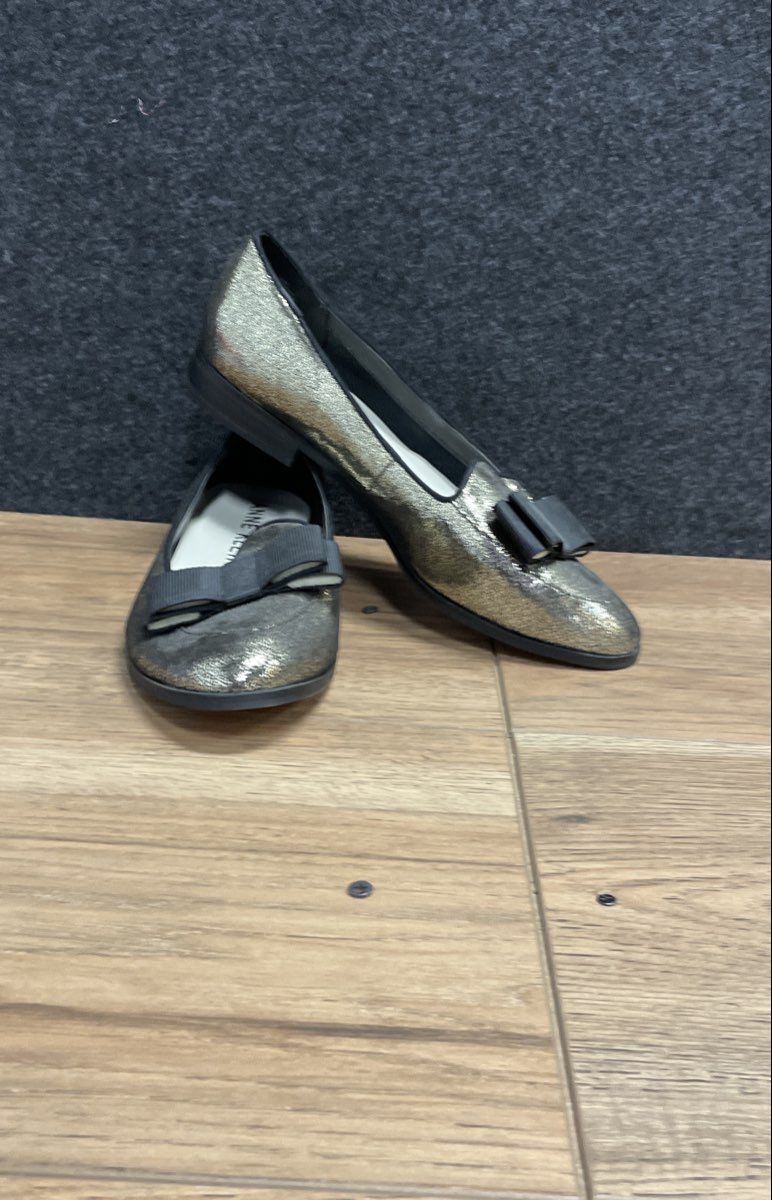 Anne Klein Dakoram Metallic Gold Black Bow Loafer Flats Women's Size 10