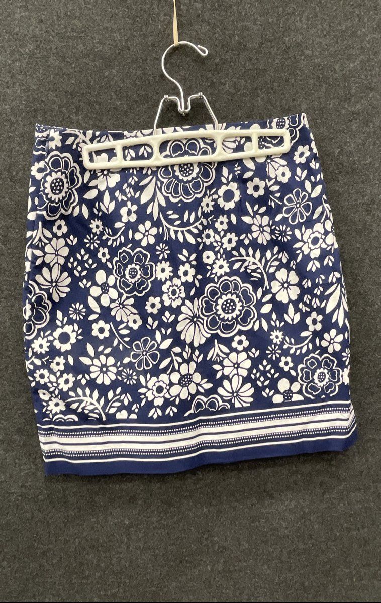 Talbots Women's Petite Floral Skirt Navy Blue White NWT Size 4P