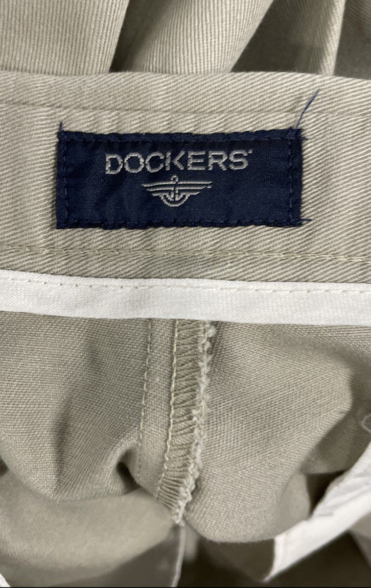 Dockers Men's Tan Khaki Pants Chinos 100% Cotton Flat Front Size 34x29