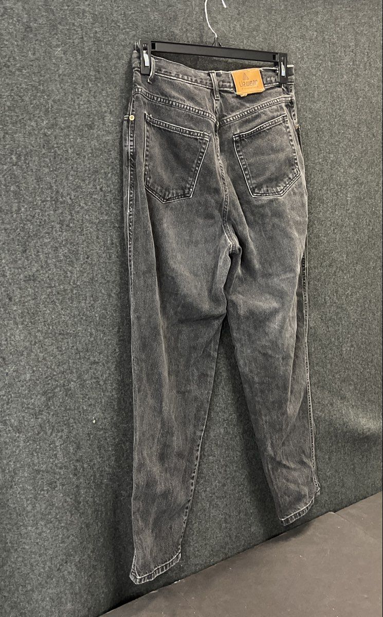 Vintage 90s Lizwear Women's Faded Black High Rise Tapered Leg Denim Jeans Sz 16