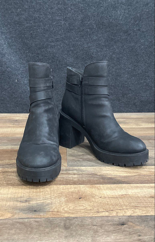 Wonderly Nessie Black Ankle Boots Block Heel Platform Lug Sole Women's Size 10