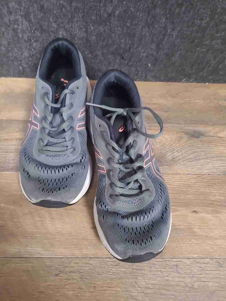 Asics Gel-Excite 6 Dark Grey Pink Women's Running Shoes Size 8.5