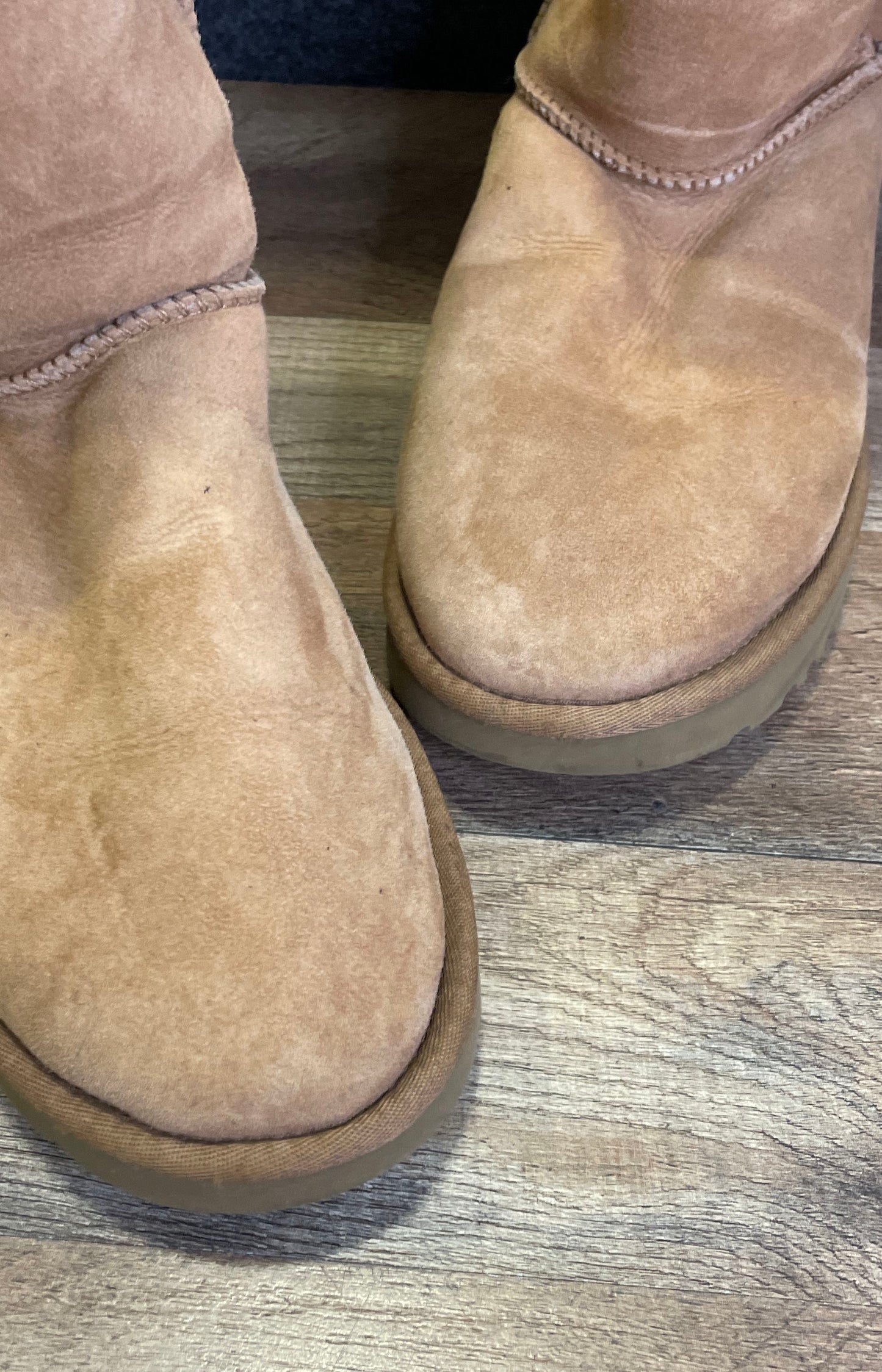 UGG Classic Short II Chestnut Sheepskin Suede Boots Women's Size 10