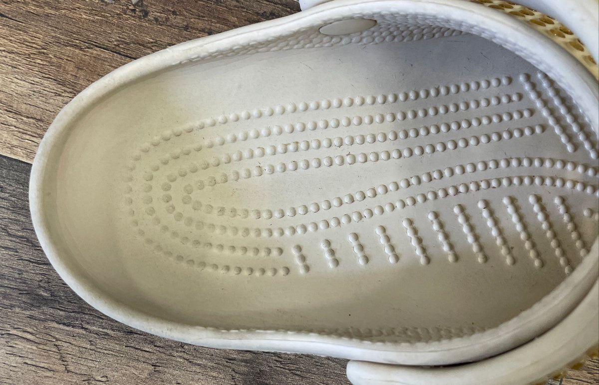 Crocs Classic Gem Embellished White Gold Clogs Men's 6 Women's 8