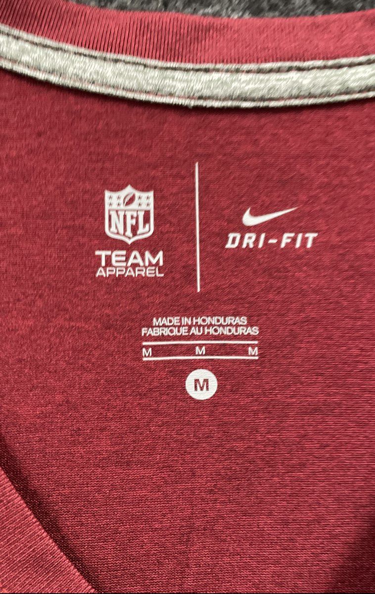 Nike Women's Washington Redskins Football V-Neck Dri-FIT Shirt Burgundy Size M