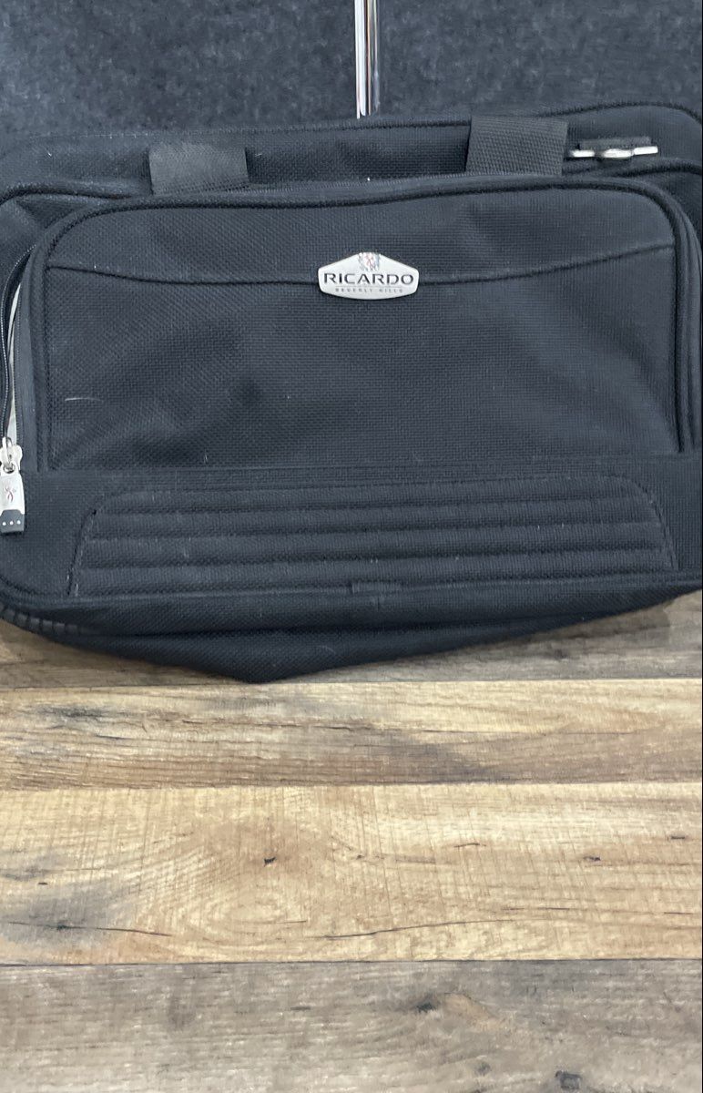 Ricardo Beverly Hills Black Nylon Travel Tote Boarding Bag Carry-On Sleeve