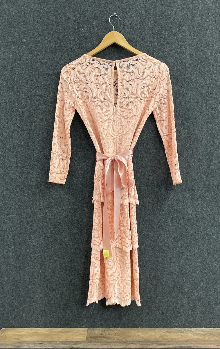 Marina Women's Peach Pink Lace Tiered Long Sleeve Sash Dress Sz 4