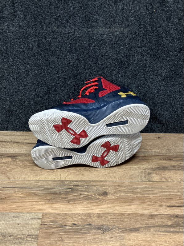 Under Armour Clutchfit Drive 2 Steph Curry Navy Red Gold Shoes Men's Size 10