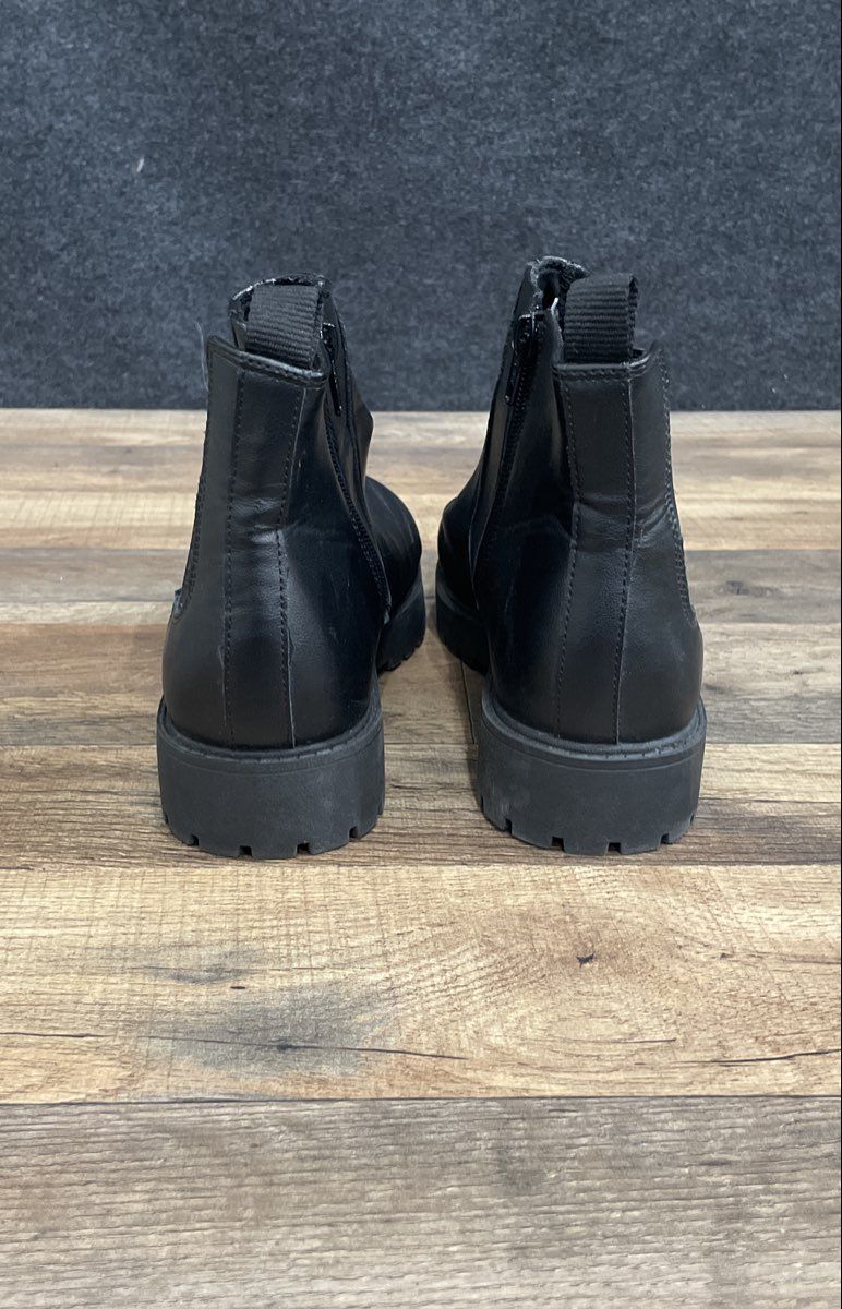 Wonder Nation Black Faux Leather Lug Sole Side Zip Chelsea Ankle Boots Size 6