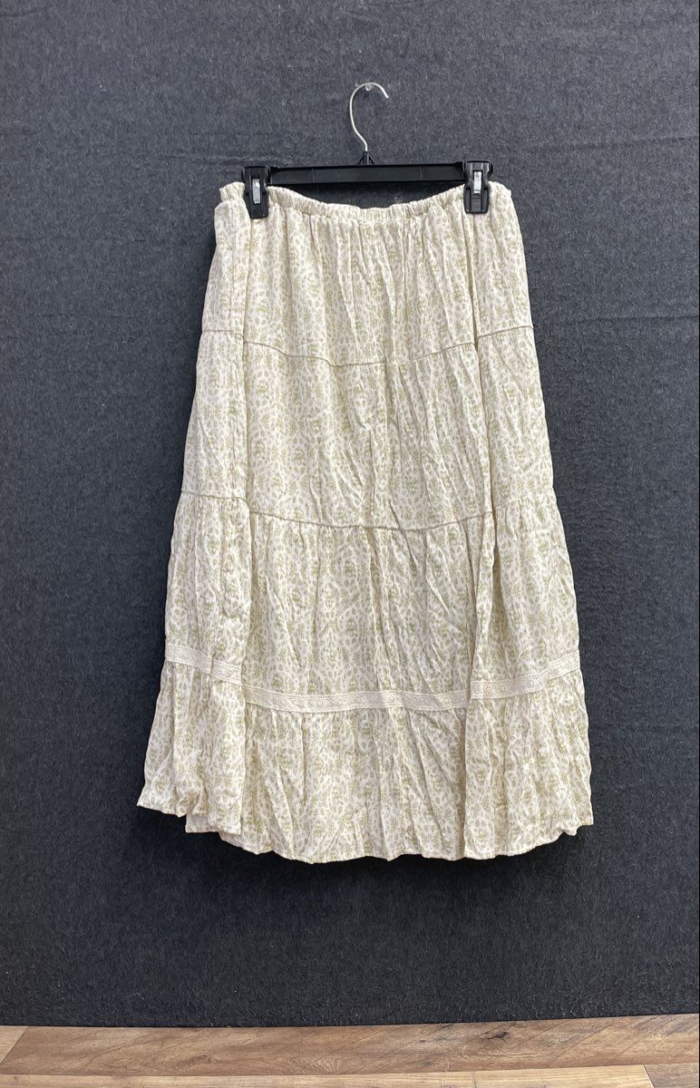 Celebrity Pink Women's Bridgerton Tiered Floral Skirt Green Cream Lace Sz L