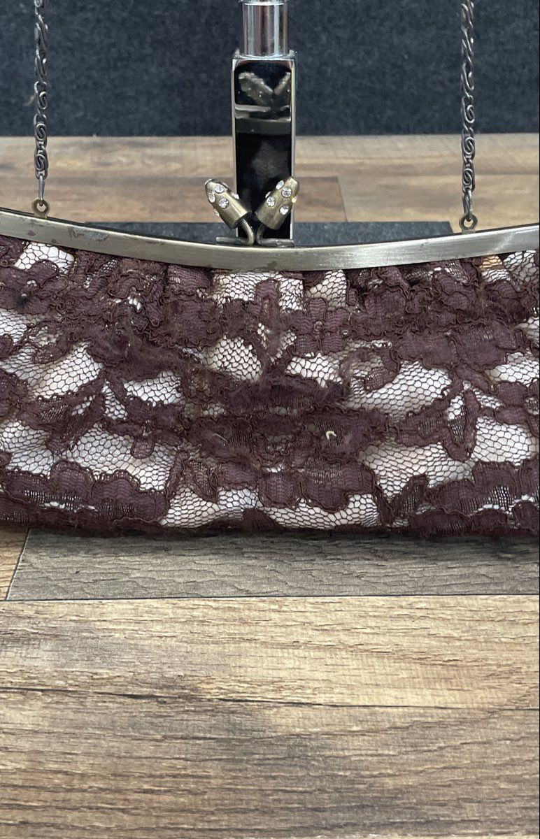Vintage Sasha Brown Lace Evening Clutch Coin Purse Bag Rhinestone Kiss Lock