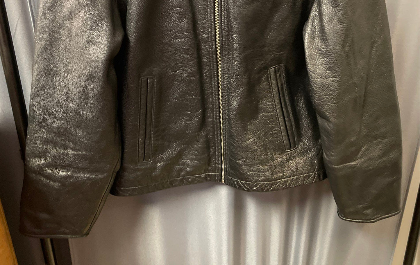 Vintage 90s Wilsons Leather Men's Black Thinsulate Insulated Jacket Size Medium