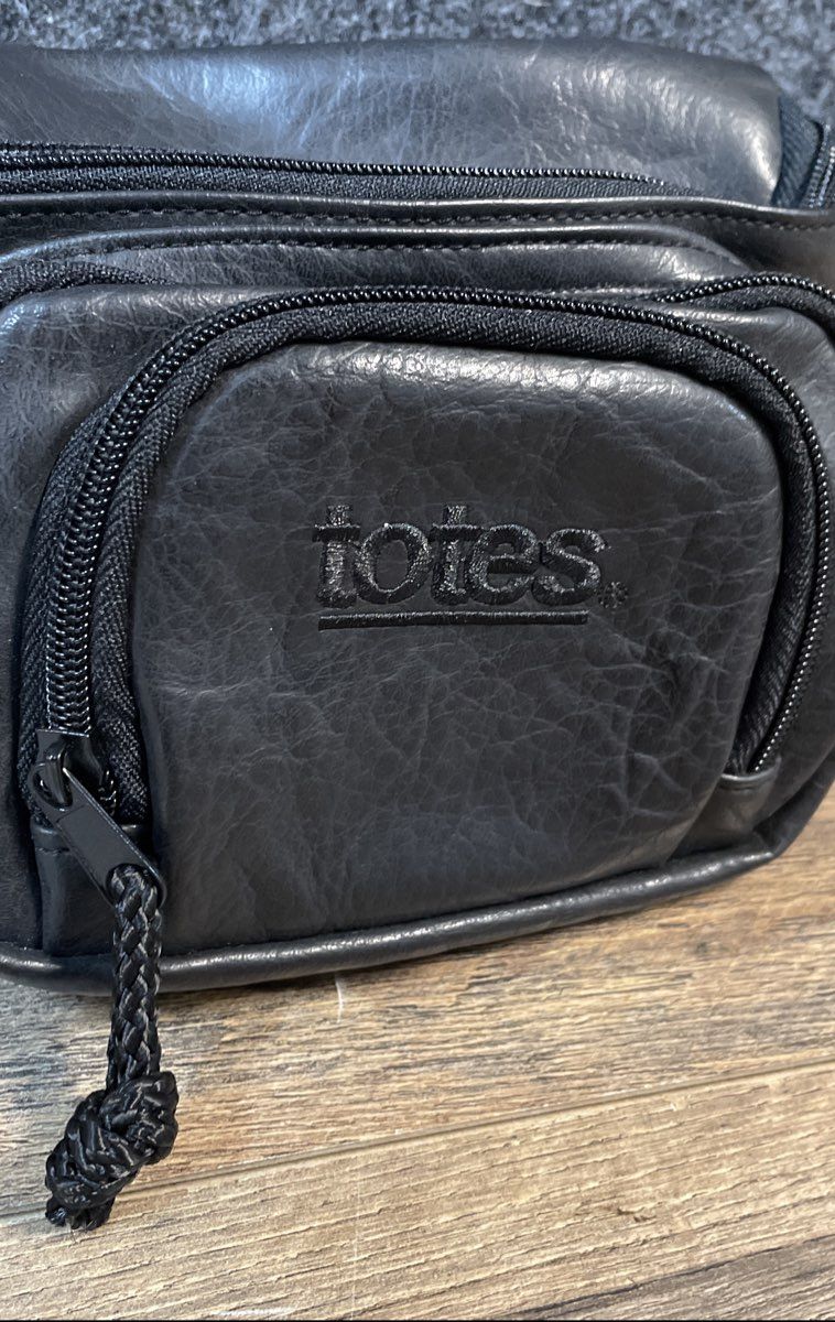 Vintage Totes Black Leather Fanny Pack Waist Bag Multi Pocket Adjustable