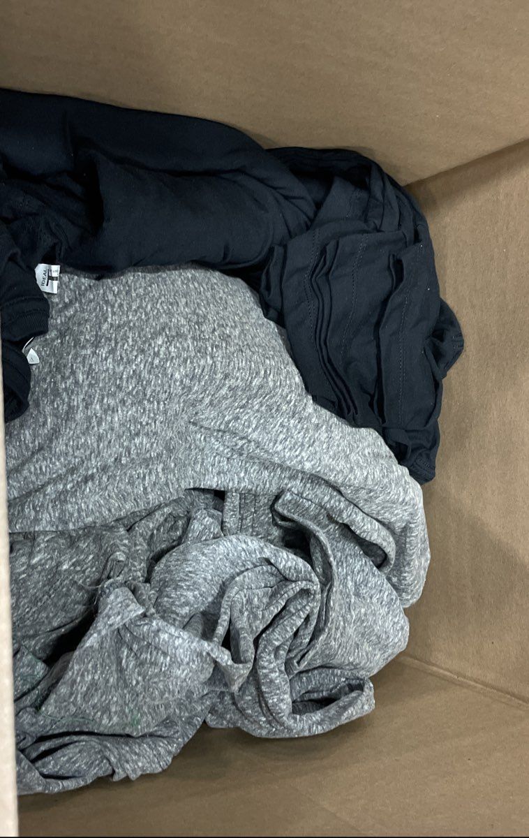 Assorted Brands Bulk Lot T-Shirts Black Heather Gray Men Women Youth Mixed Sz