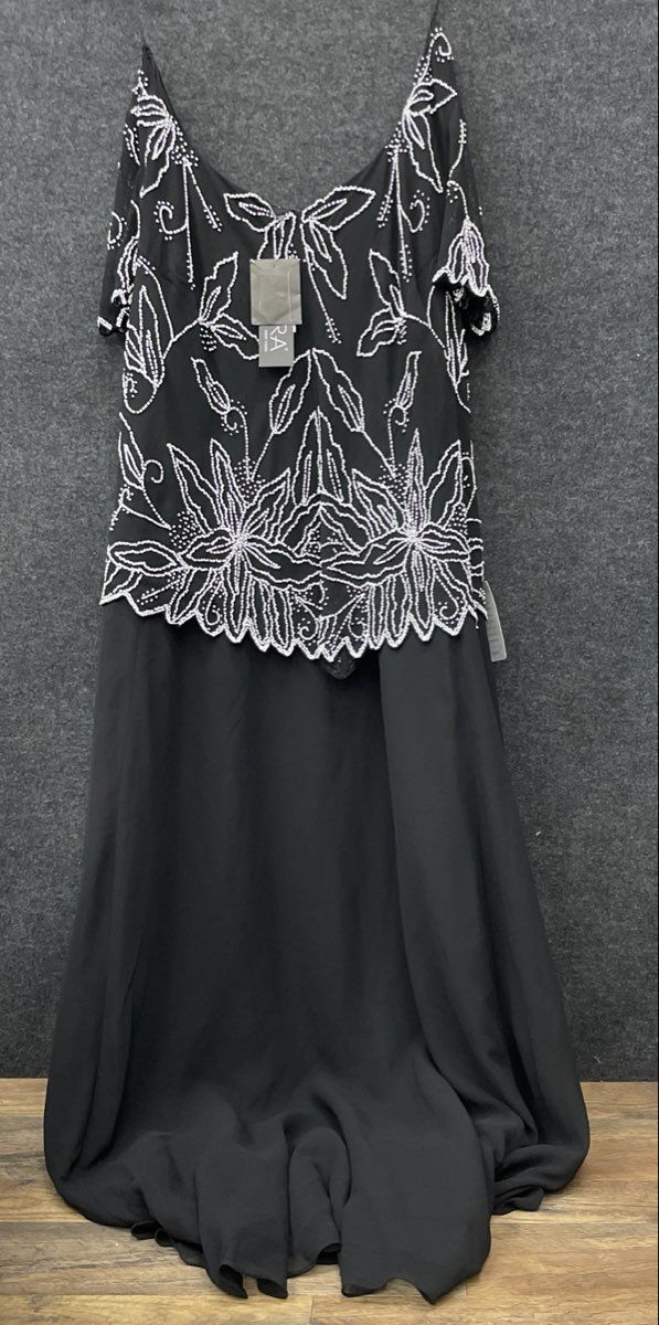 Jkara Women's Black Beaded Floral Sequin Cold Shoulder Formal Gown Sz 22W NWT