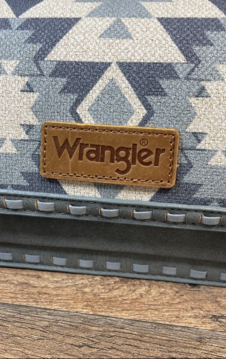 Wrangler Blue Geometric Southwestern Crossbody Shoulder Bag Pewter Hardware