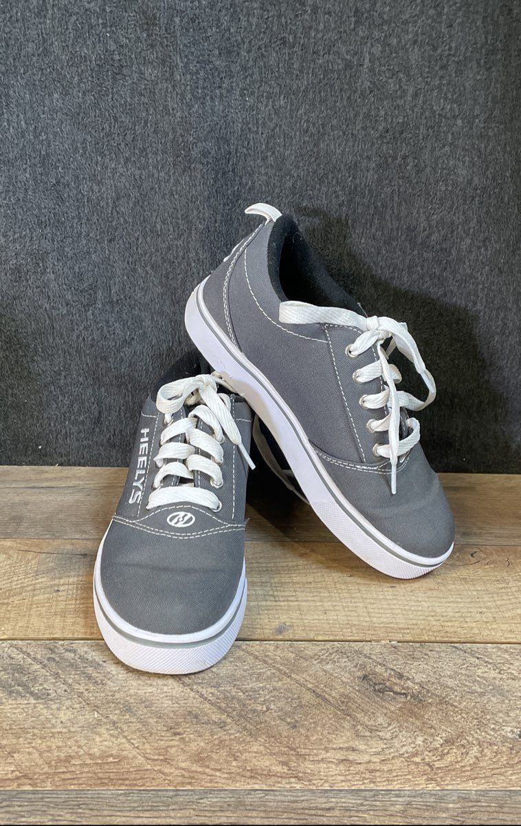 Heelys Pro 20 Grey White Canvas Wheeled Skate Shoes Size 4Y