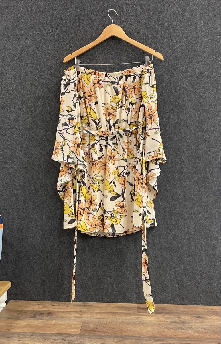 Lulus Women's Yellow Orange Floral Off The Shoulder Bell Sleeve Romper Sz XL