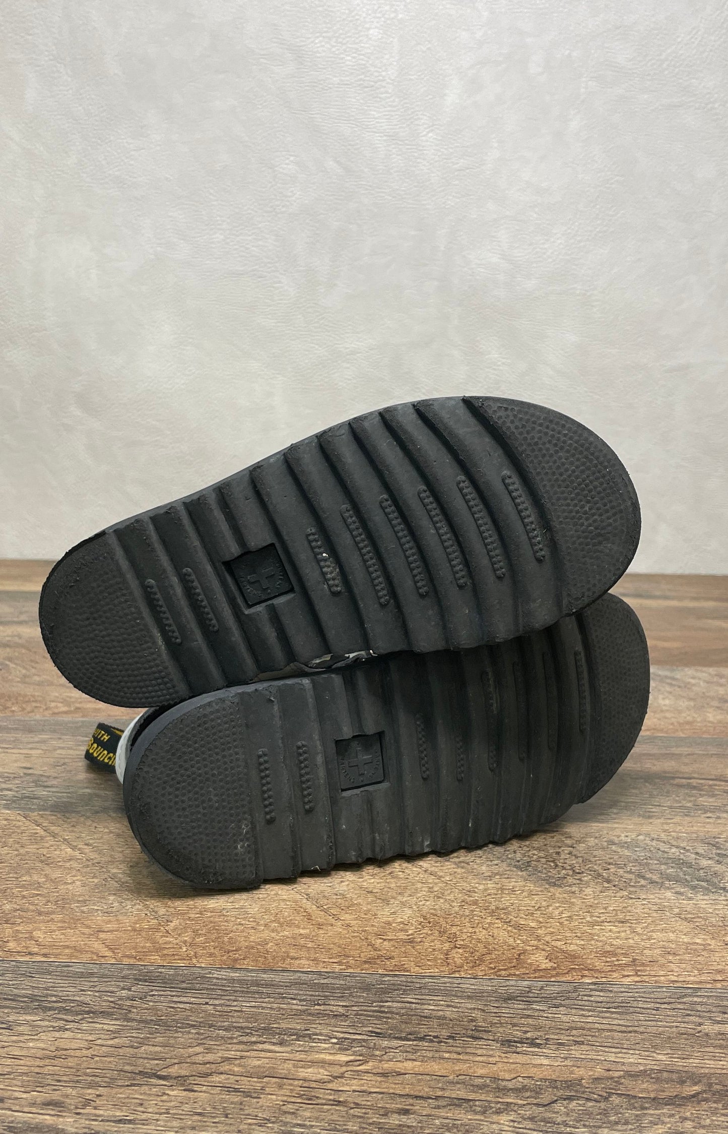 Dr. Martens Klaire J White Leather Triple Strap Youth Sandals Size 1