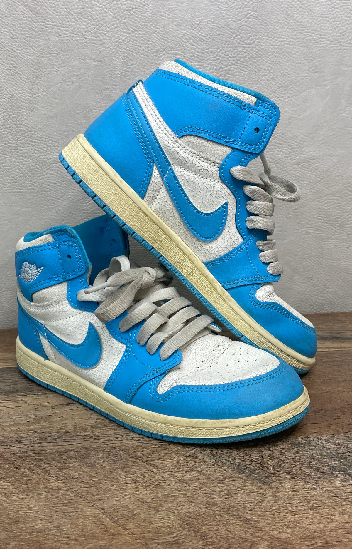 Nike Air Jordan 1 Retro High OG University Blue FD1412-402 Size 3Y