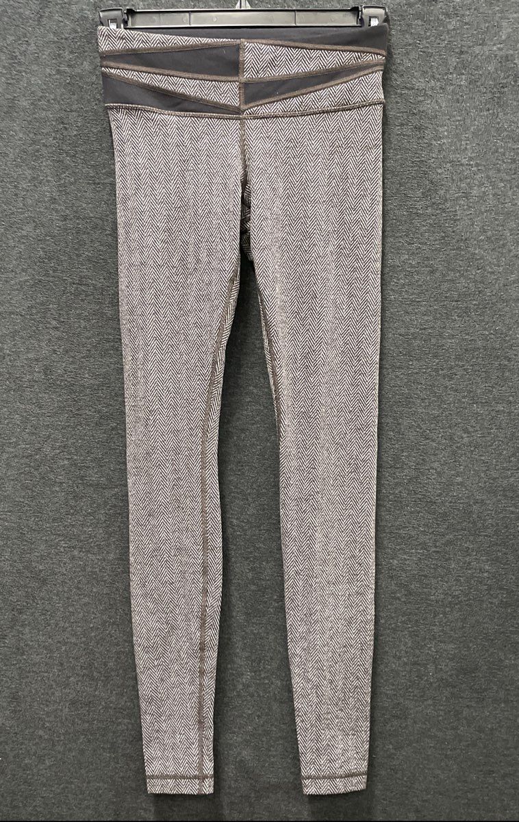 Lululemon Women's Black Gray Herringbone Yoga Leggings Sz 6
