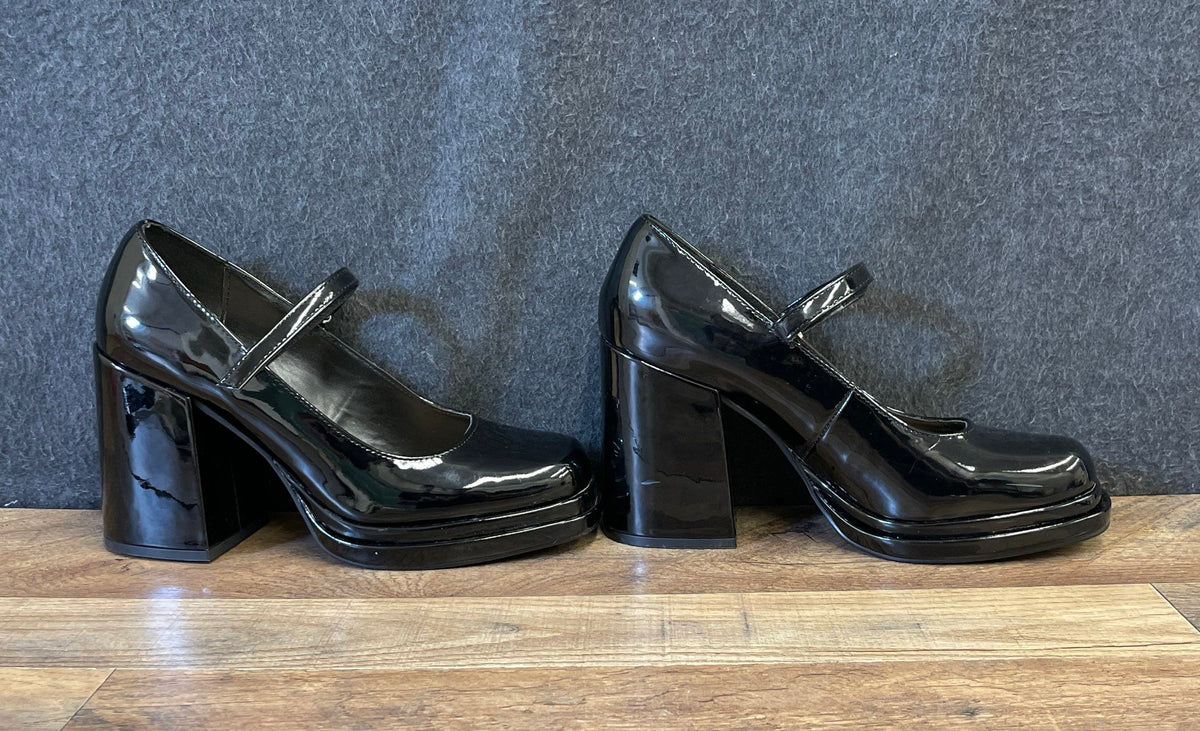 Steve Madden Nylo Black Patent Platform Mary Jane Block Heel Pumps Size 9M