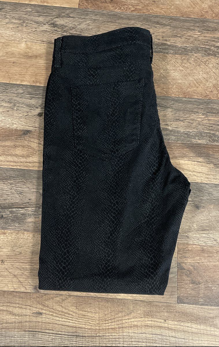 Levi's Women's 720 High Rise Super Skinny Jeans Black Snakeskin Print NWT Sz 14